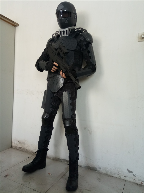 北京展馆兵人(图1)